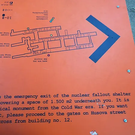10-z Bunker Хостел