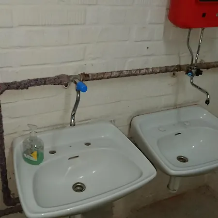 10-z Bunker Hostel