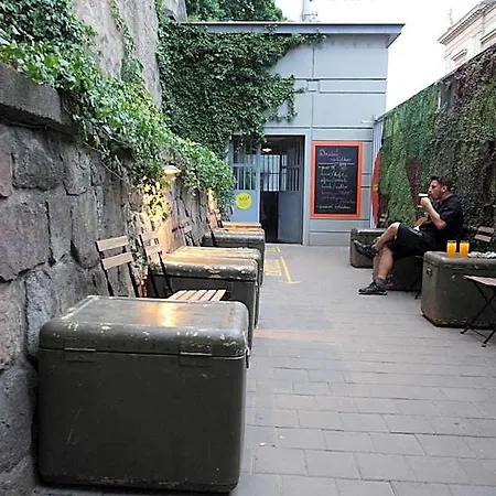 Hostel 10-z Bunker