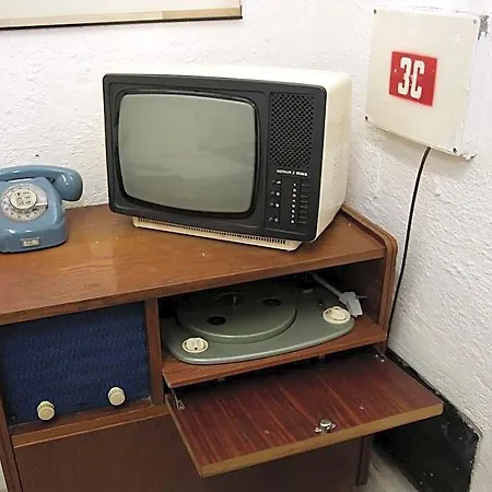 10-z Bunker Hostel Μπρνο