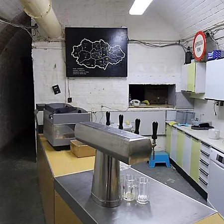 10-z Bunker Hostel
